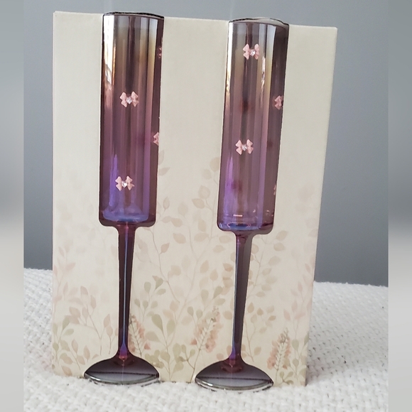Purple/ Pink Ombre Champagne Flutes with Bows - Picture 1 of 2